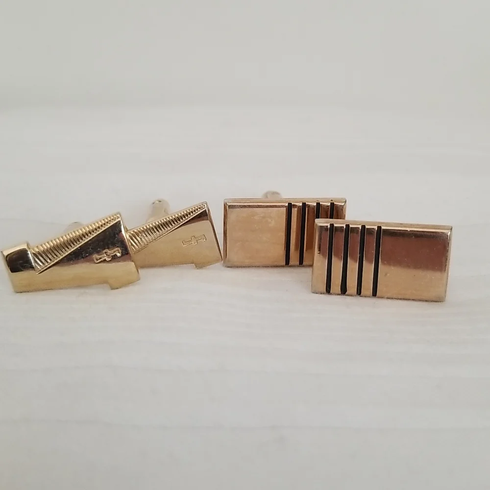 Vintage Gold Cuff Links Set